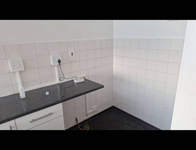 1 BEDROOM PROPERTY TO RENT IN NORTH BEACH